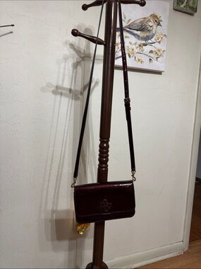Guess Noelle Wallet Crossbody